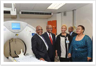 President Jacob Zuma, accompanied by the Minister of Health Dr Aaron Motsoaledi, and Northern Cape Premier Sylvia Lucas, examine the world-class equipment at Dr Harry Surtie Hospital.