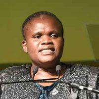 Minister of Communications Faith Muthambi has stressed the importance of developing the relationship between government and community broadcasters.