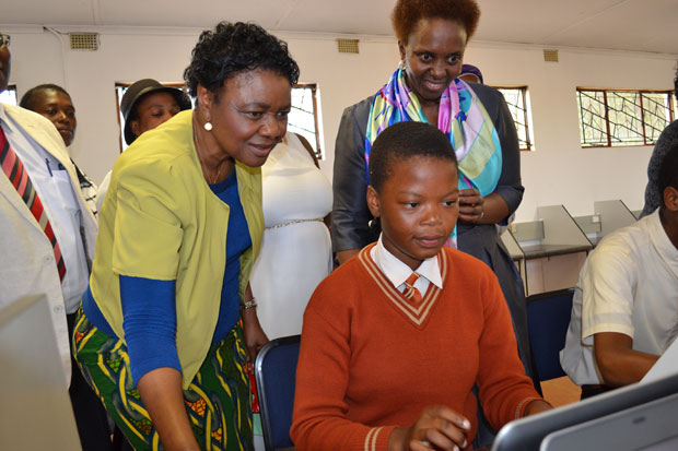 Deputy Minister of Telecommunications and Postal Services Professor Mkhize, connecting a school in Hluhluwe, KZN.