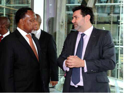 Garry Cottle invited the Deputy President Kgalema Motlanthe for a walk about at the Nomura Investment Bank trade floor.