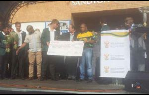 The Baby Proteas, who won the ICC Junior World Cup, were rewarded for their efforts with R200 000 by Sports Minister Fikile Mbalula and Deputy Minister Gert Oosthuizen.