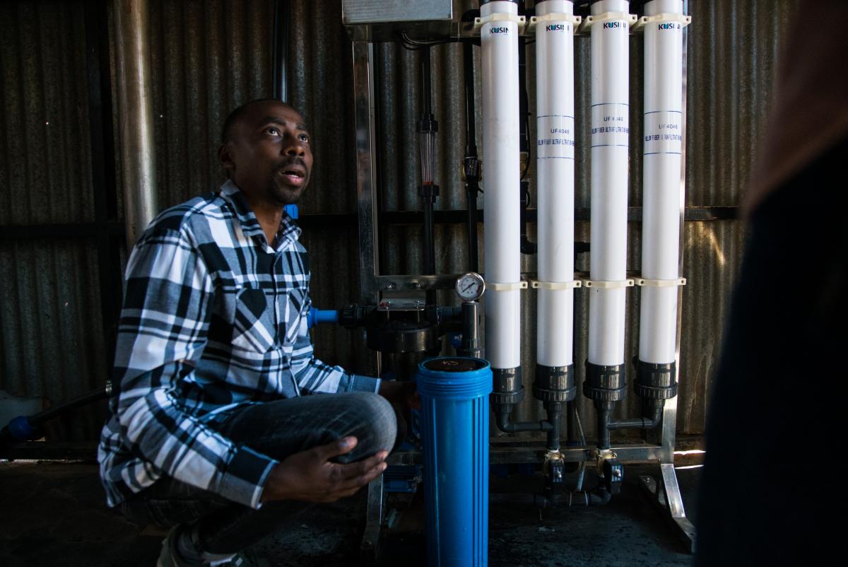 Scientist Murendeni Mafumo, the founder of Kusini Water, created a water purification system that uses nanotechnology and macadamia nut shells to produce clean drinking water