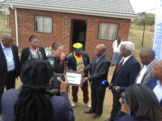 Sithembile Housing Project beneficiary Michelle Goosen was overcome by emotion as she got her certificate confirming her ownership of the house. KZN Premier Senzo Mchunu and Human Settlements ME C Ravigasen Pillay officiated at the housing hand-over ceremony in Sithembile Township Glencoe. They were also joined by Endumeni Mayor Thulani Mahaye and Ward 3 Councillor Lungile Mbele.