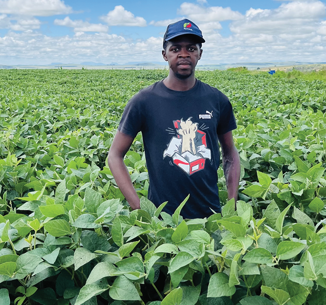 Lehlohonolo Phakoe using passion to grow his farming business.