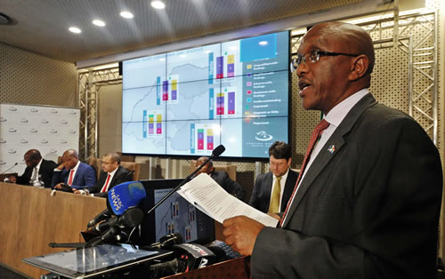 Auditor-General Kimi Makwetu released the 2014/15 audit outcomes of municipalities recently.