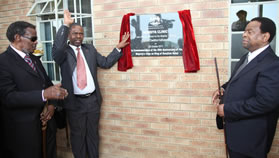 King Zweilithini, far right, with IFP Leader Dr Mangosuthu Buthelezi, left, and Dr Sibongiseni Dhlomo at the opening of the Nomdiya Clinic.