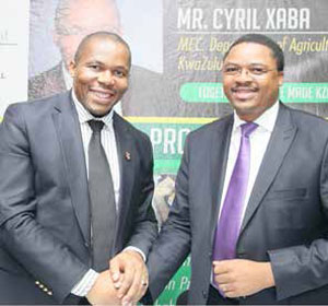 KwaZulu-Natal MEC for Agriculture and Rural Development Cyril Xaba and Eastern Cape MEC of Rural Development and Agrarian Reform Mlibo Qoboshiyane will work together to revitalise agriculture in both provinces. Photo: Mbuyiselo Ndlovu