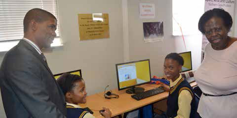 Mzanzi Libraries On-line pilot projects give communities access to information that can improve lives.