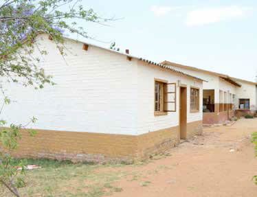 The old Soetfontein Clinic (above) will be replaced by the newly-built clinic (below) that boasts state-of-the-art facilities.