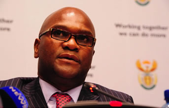 Arts and Culture Minister Nathi Mthethwa met with social cohesion advocates to devise plans that will unite South Africans.