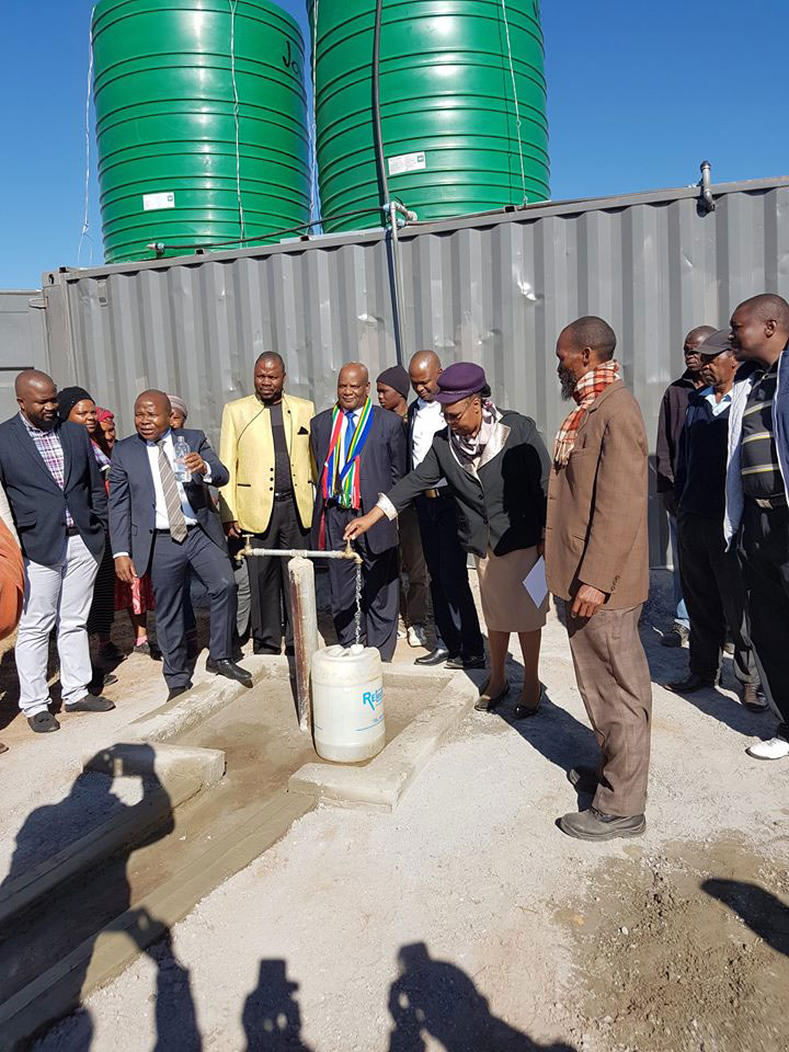 Cooperative Governance and Traditional Affairs Minister Des van Rooyen was the first to test the water from the boreholes that were handed over to the Alferd Nzo Municipality.