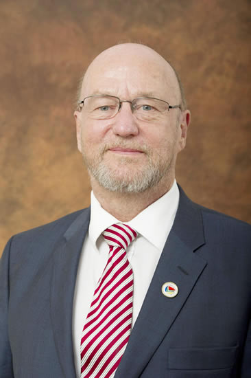 Minister Derek Hanekom