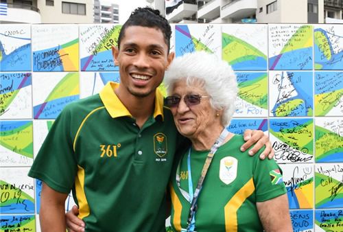 Wayde van Niekerk and his coach Anna Botha were both winners at the AU awards. (Image: www.waydevanniekerk.com)