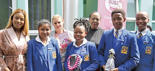 Local television presenter and actress Jessica Nkosi (far left), ward councillor Melanie Brauteseth and eThekwini Health Unit Deputy Head Dr Busi Grootboom, with pupils from Pinetown Girls and Boys High School at the launch of the adolescent and youth-friendly service at Pinetown Clinic.