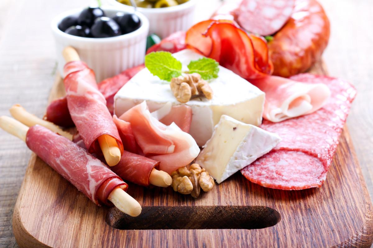 Health Minster Dr Aaron Motsoaledi has cautioned South Africans against eating cold meats.