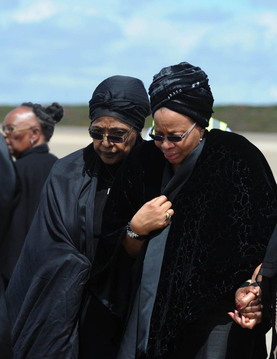 Graca Machel, widow of former President Nelson Mandela wrote a moving letter to the late Winnie Madikizela- Mandela, referring to her as her “big sister”.