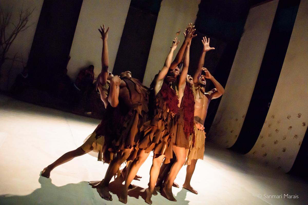 ’Kiu’ is a profound and moving dance experience performed to beautiful live Afrocentric music.