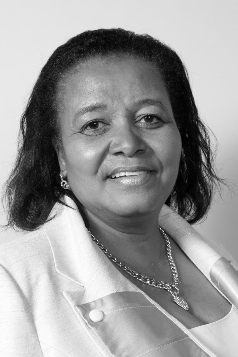 Edna Molewa