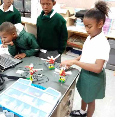 Pupils of Simmondium Primary School, in Paarl, are learning robotics thanks to a new education department pilot project.