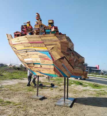 Standing proudly along the M5 running past the township of Vrygrond is a spectacular artwork called the Ship of Ubuntu.