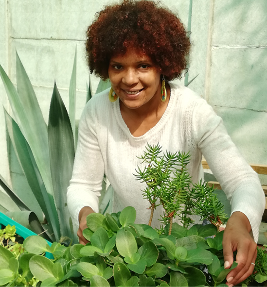 Passionate about sustainable vegetable farming is Renshia Manuel, the founder of Growbox.