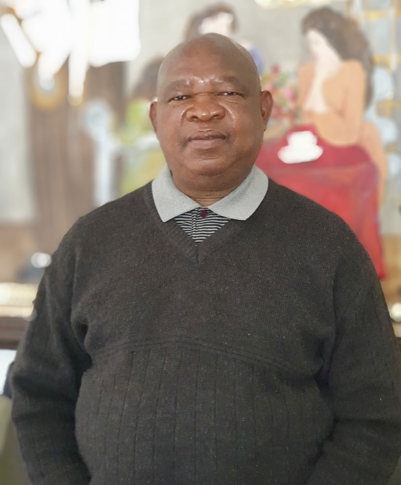 Frans Mpete, who – at the age of 65 – is working towards achieving his matric certificate.