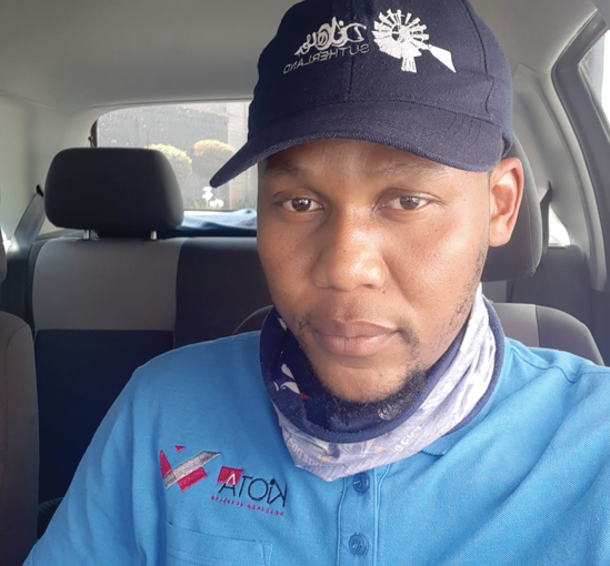 Sandile Mazibuko is receiving guidance about running a business with the help of the NYDA's Volunteer Enterprise Programme.