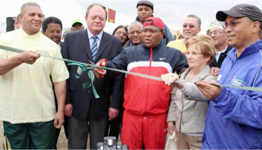 The people of Mitchell’s Plain in the Western Cape are taking to the gym in numbers, toning their bodies and building their cardiovuscular strength.